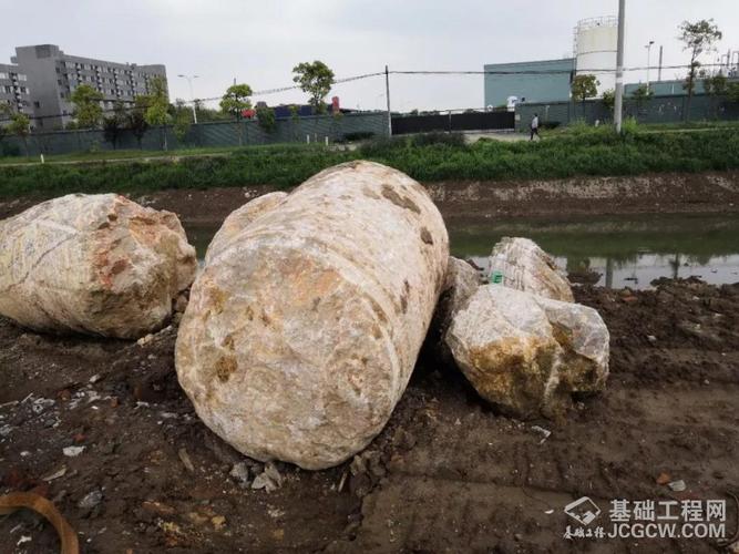 時速350公里鳊魚洲長江高鐵大橋開建,中鐵大橋局2臺
